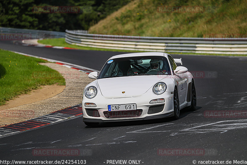 Bild #24254103 - Porsche Club Sverige - Nürburgring