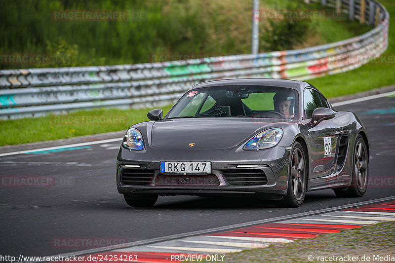 Bild #24254263 - Porsche Club Sverige - Nürburgring