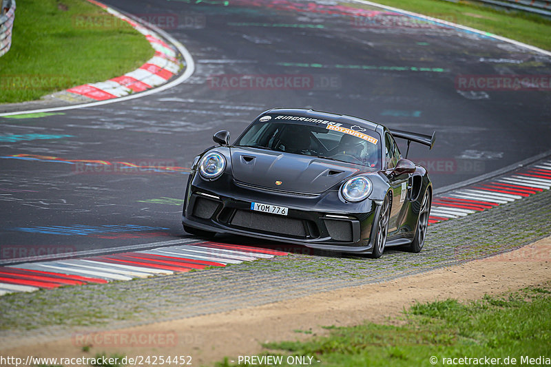 Bild #24254452 - Porsche Club Sverige - Nürburgring