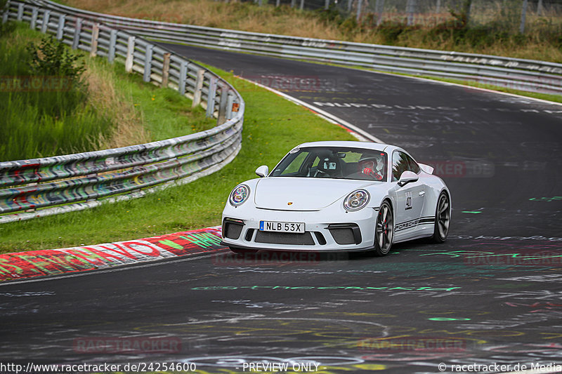 Bild #24254600 - Porsche Club Sverige - Nürburgring