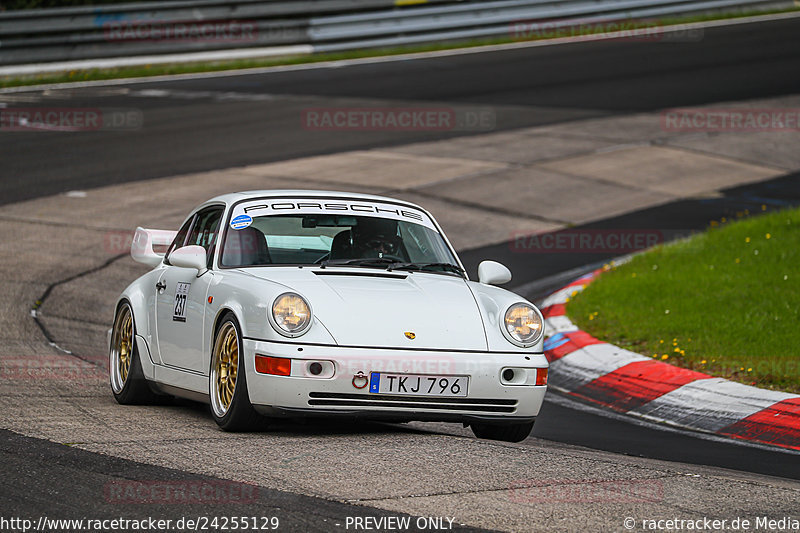 Bild #24255129 - Porsche Club Sverige - Nürburgring