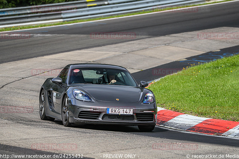 Bild #24255432 - Porsche Club Sverige - Nürburgring