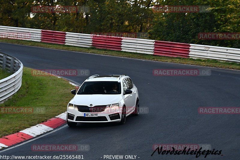 Bild #25565481 - Touristenfahrten Nürburgring Nordschleife (27.10.2023)