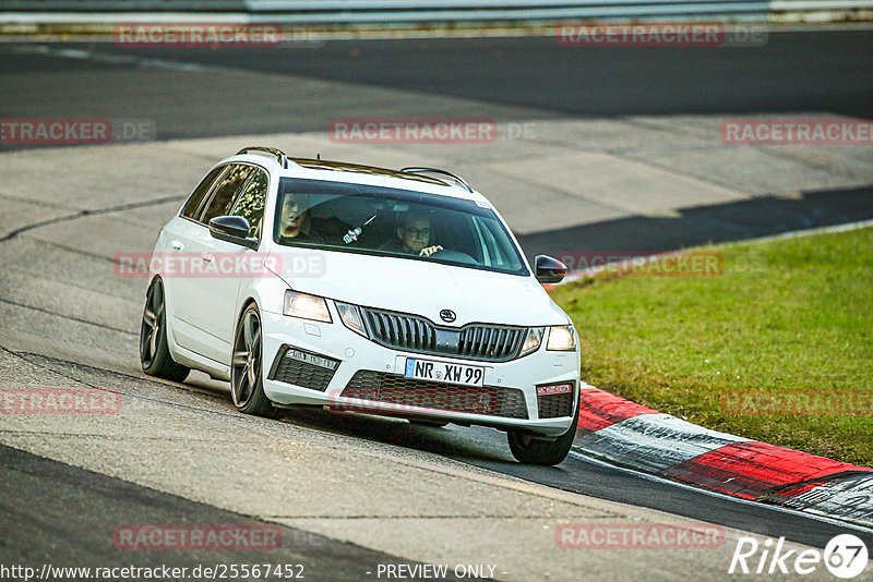 Bild #25567452 - Touristenfahrten Nürburgring Nordschleife (27.10.2023)