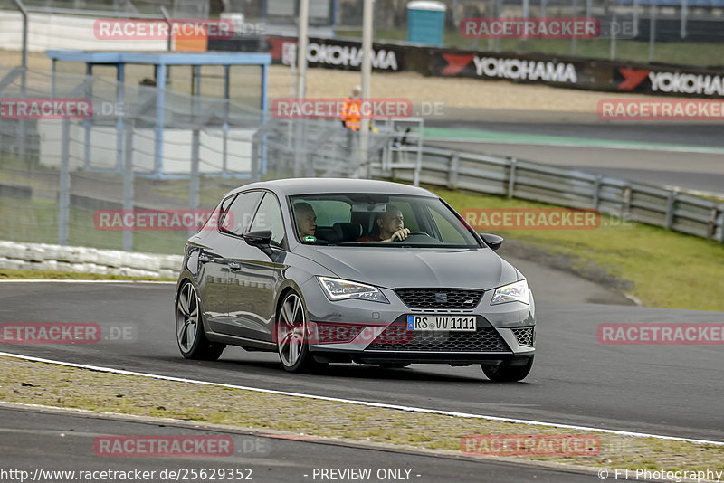 Bild #25629352 - Touristenfahrten Nürburgring Grand Prix