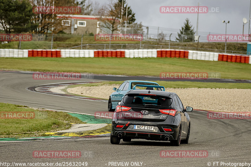 Bild #25632049 - Touristenfahrten Nürburgring Grand Prix