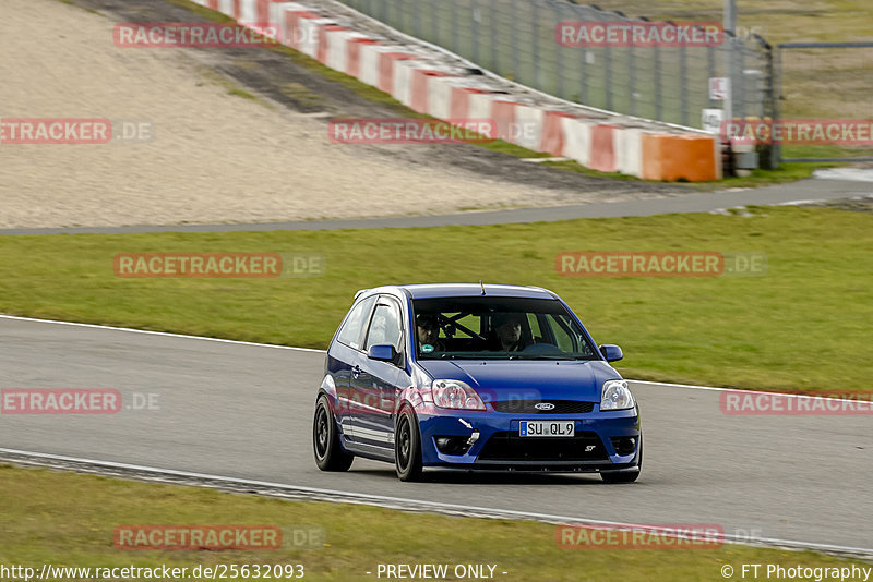 Bild #25632093 - Touristenfahrten Nürburgring Grand Prix