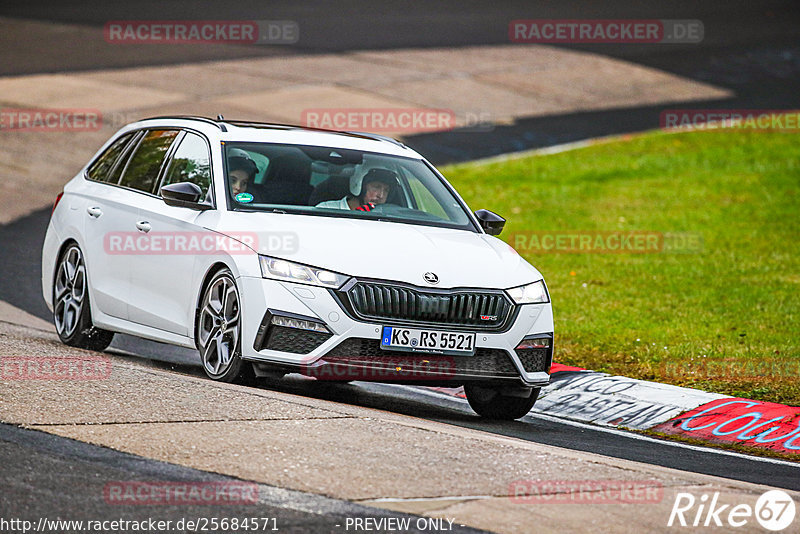 Bild #25684571 - Touristenfahrten Nürburgring Nordschleife (04.11.2023)